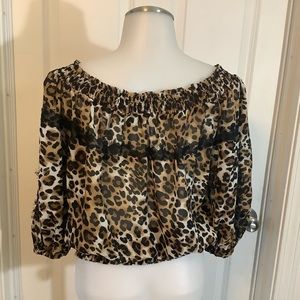 XOXO leopard cropped blouse size Medium